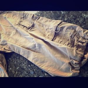 Women’s Northface XL khaki cargo shorts